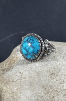 Sweet Vintage Turquoise Ring